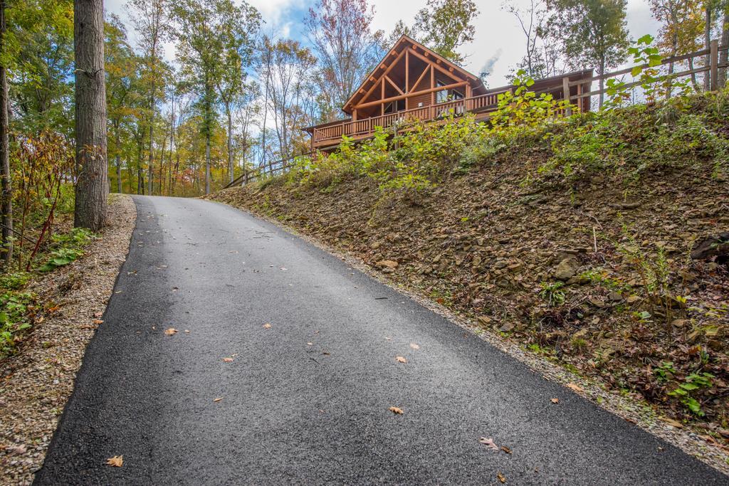 The Summit Lodge In Hocking Hills Logan Exterior photo